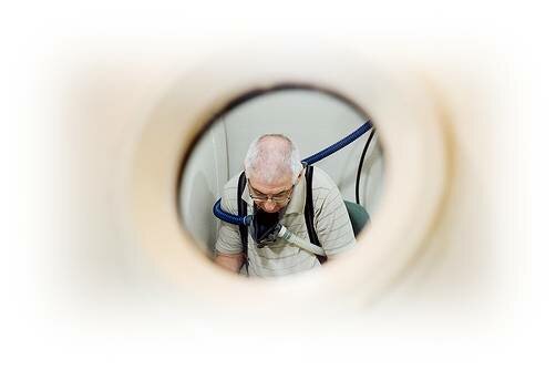 hyperbaric oxygen therapy used to help patients with multiple sclerosis