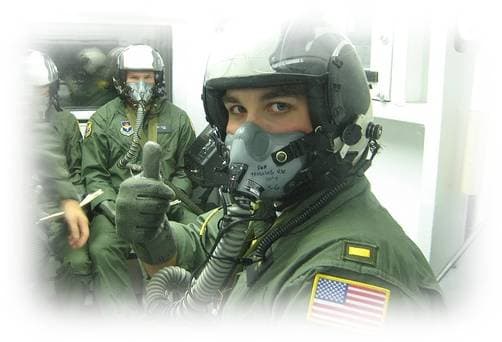 Decompression chamber for pilots